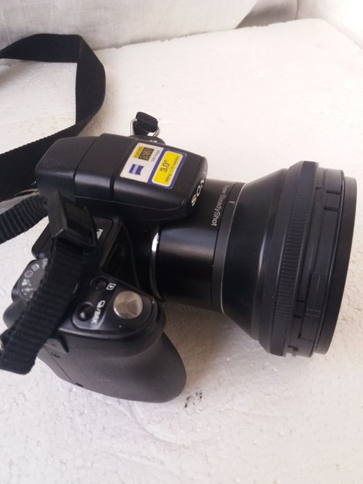 Продается фотоаппарат Sony  DSC-H50