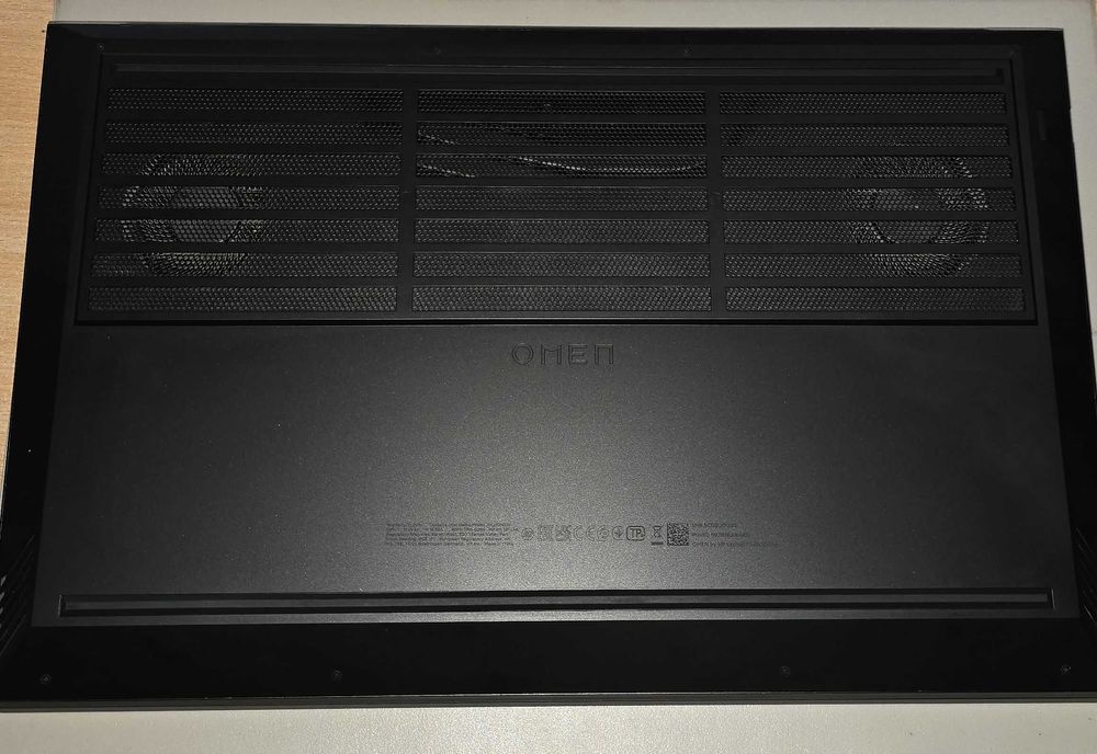 Laptop do gier HP OMEN 17-ck0213nw  i7  32GB SSD 1TB  RTX3070 Win 11