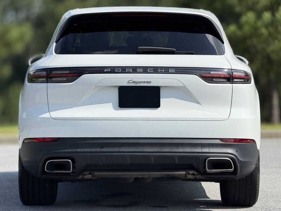 Porsche Cayenne      2019