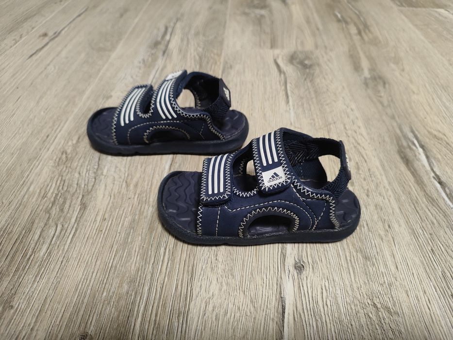 Босоніжки Adidas р-23