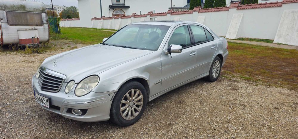 Mercedes E 350 272KM