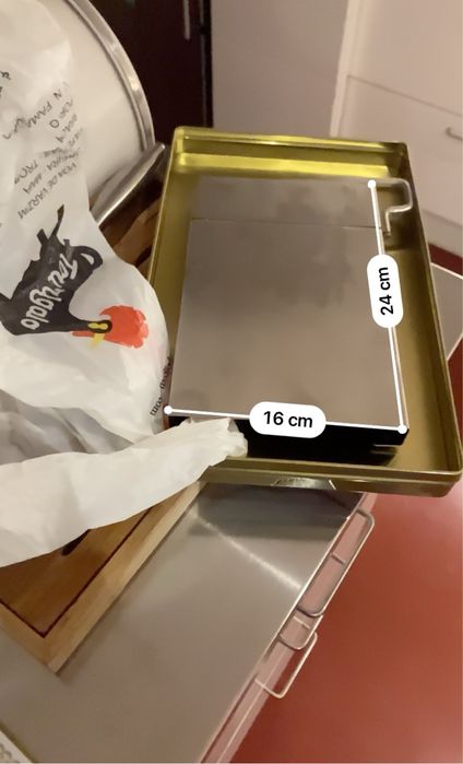 Tabua de queijo em inox com corte basculante