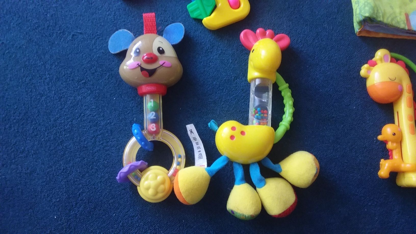 Fisher Price zestaw 6 zabawek dla maluszka