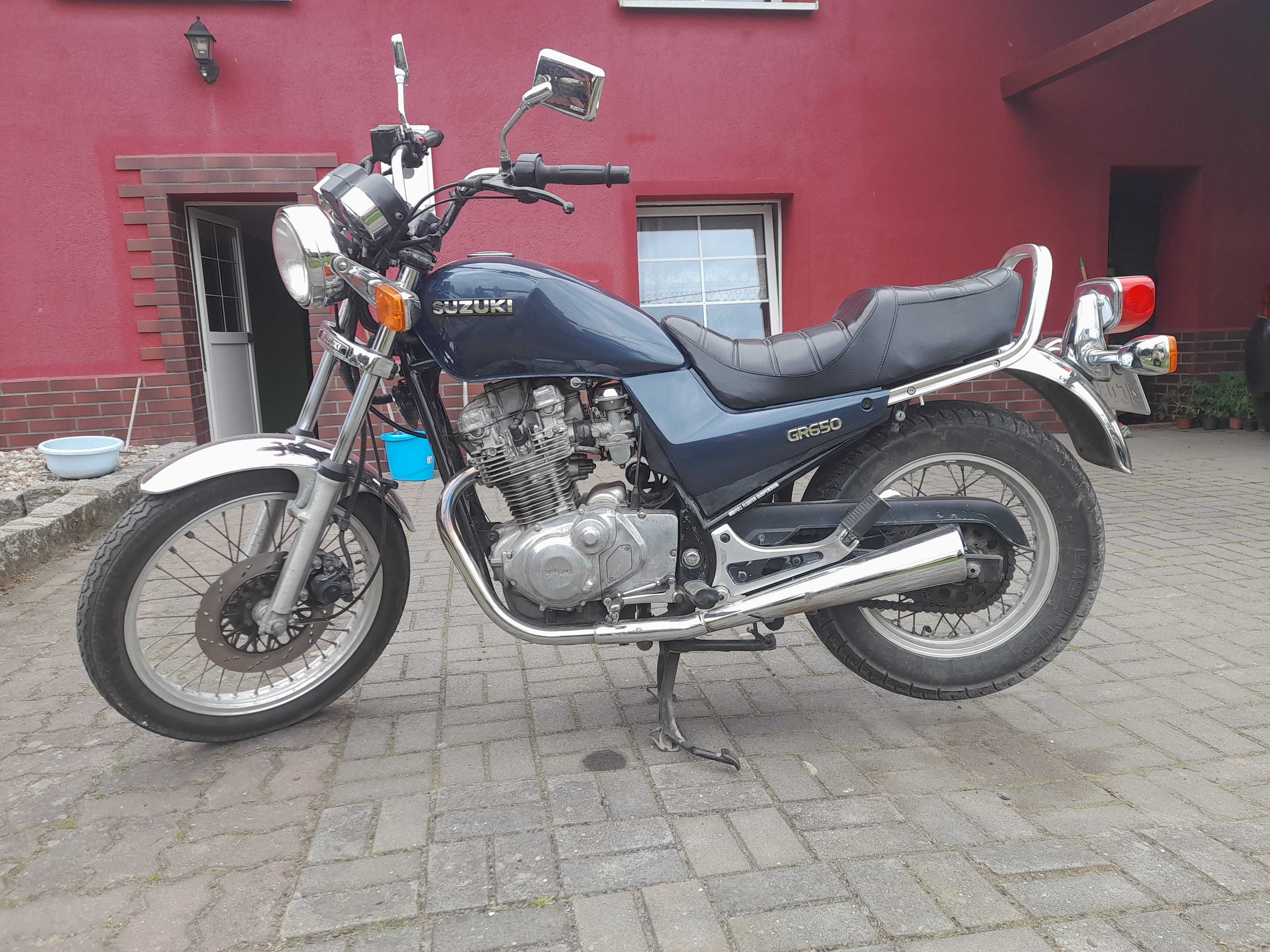 Motocykl Suzuki GR650