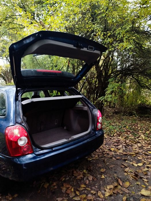 Продаж авто Mazda 323F