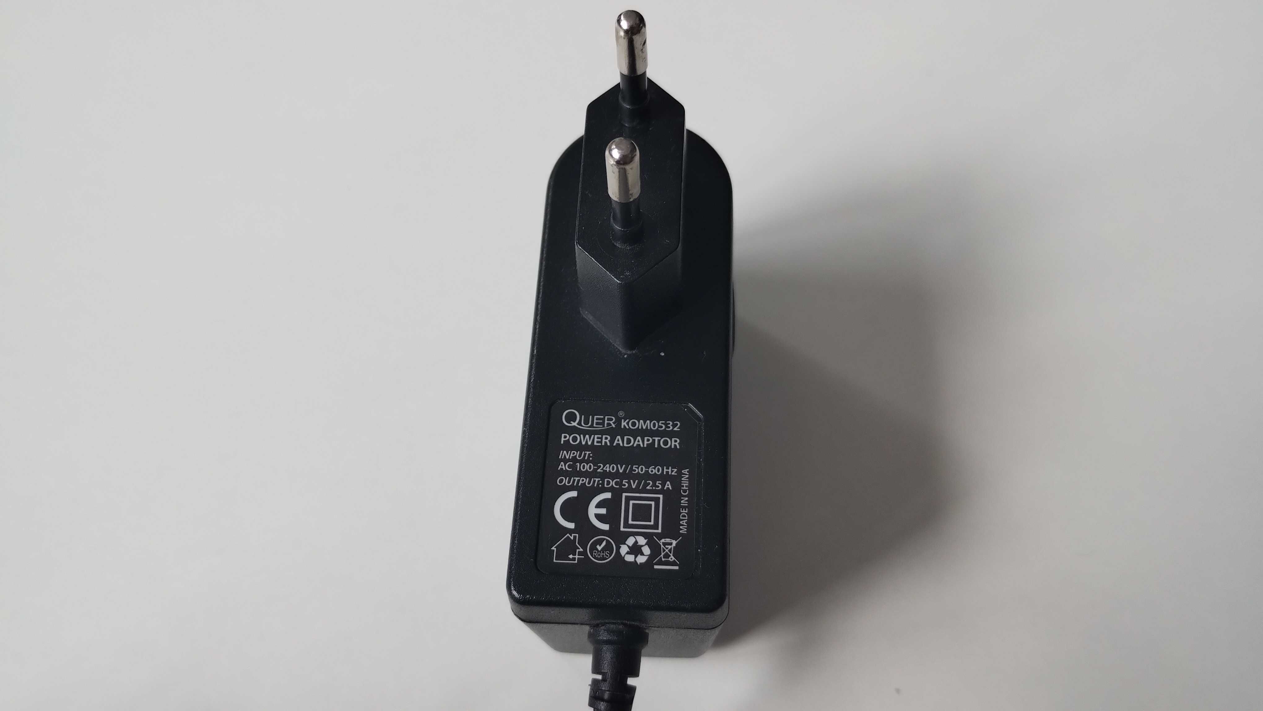 Ładowarka / zasilacz Quer kom0532 5V 2.5A