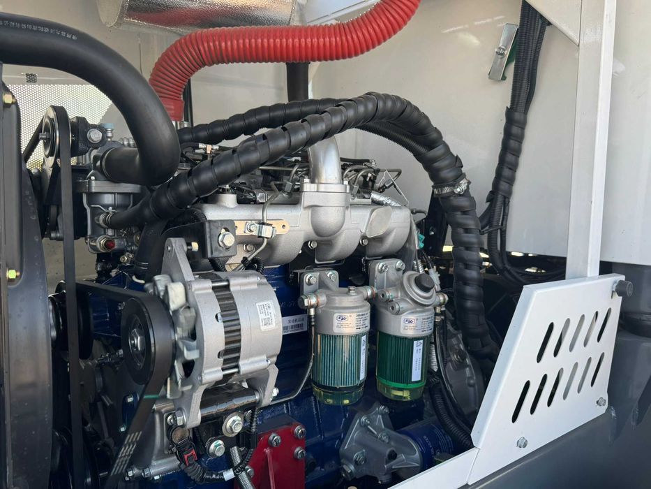 NOWA Ładowarka Kołowa Przegubowa XTM B625 Łyżka 4w1 Gwarancja Leasing