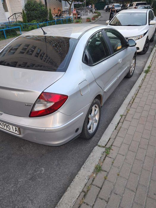 Продам Chery M11 2011
