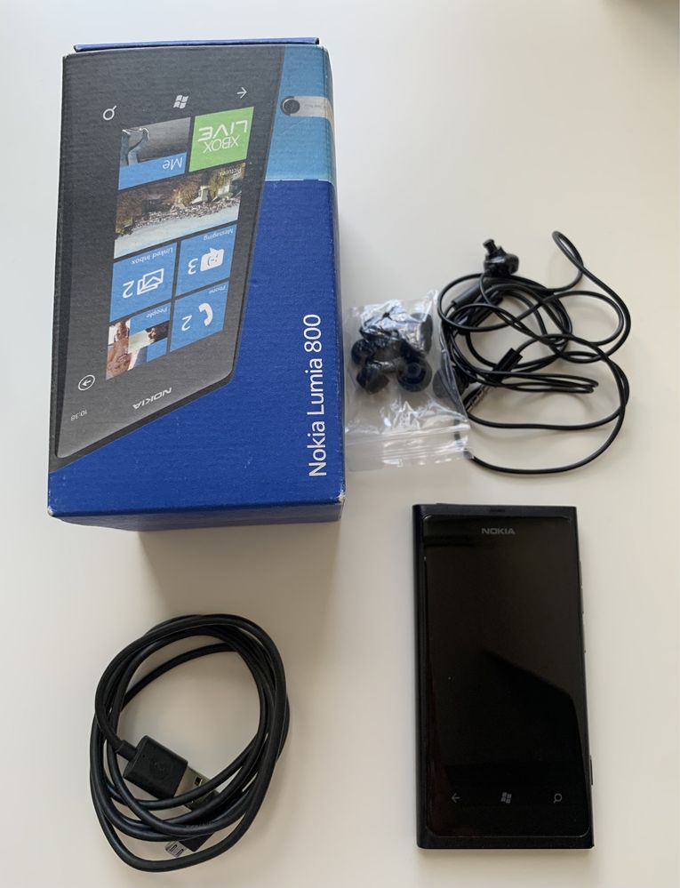 Telemovel Nokia Lumia 800