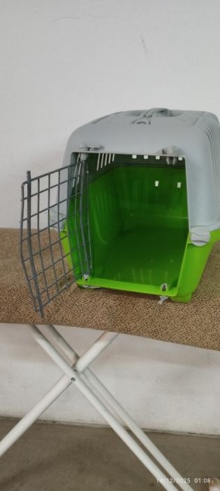 Transportadora para gatos. Medidas: 41x30x31. Em Loulé.