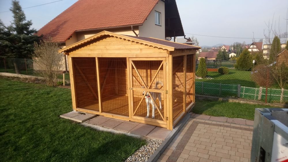 Kojec dla psa drewniany
