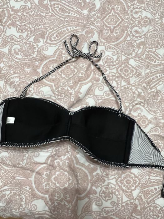 Top e cuecas de biquini