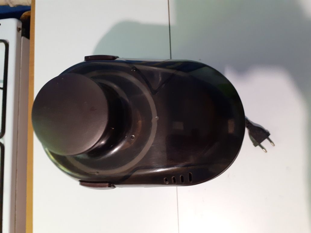 Соковыжималка Vitec VT-3655 BN