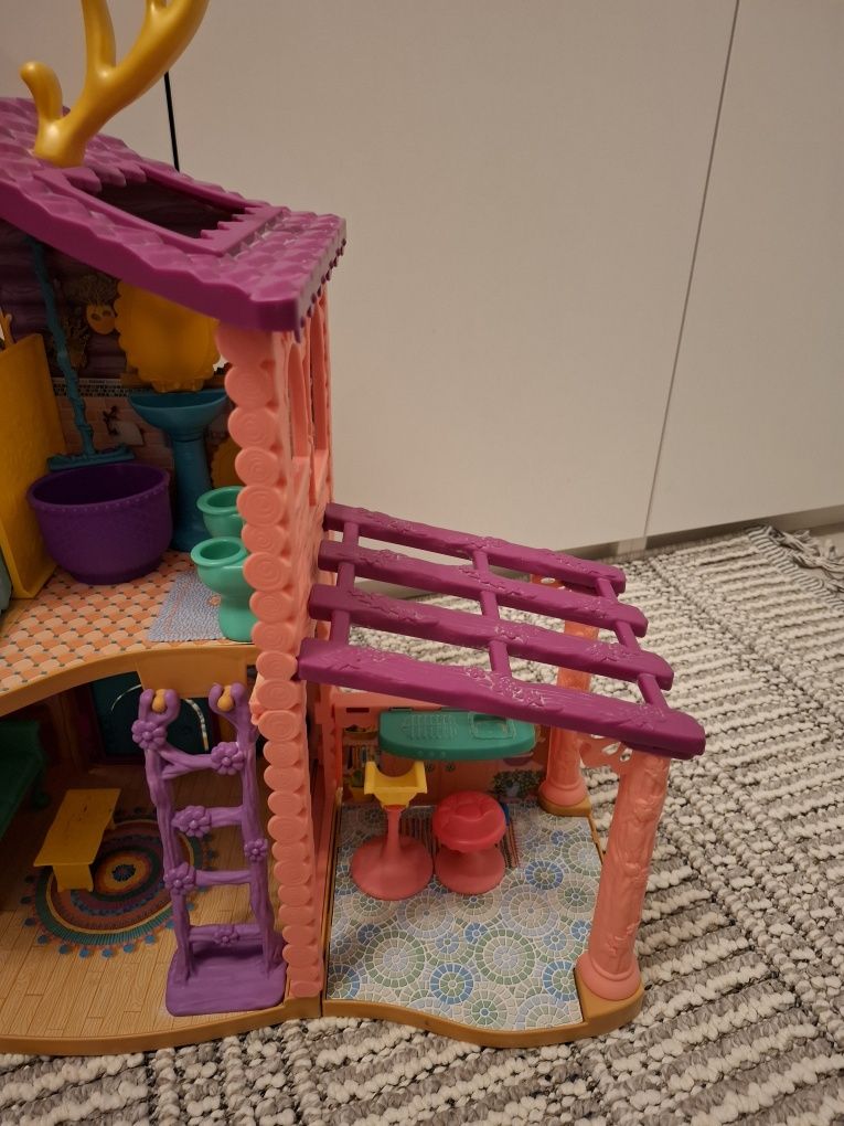 Domek enchantimals