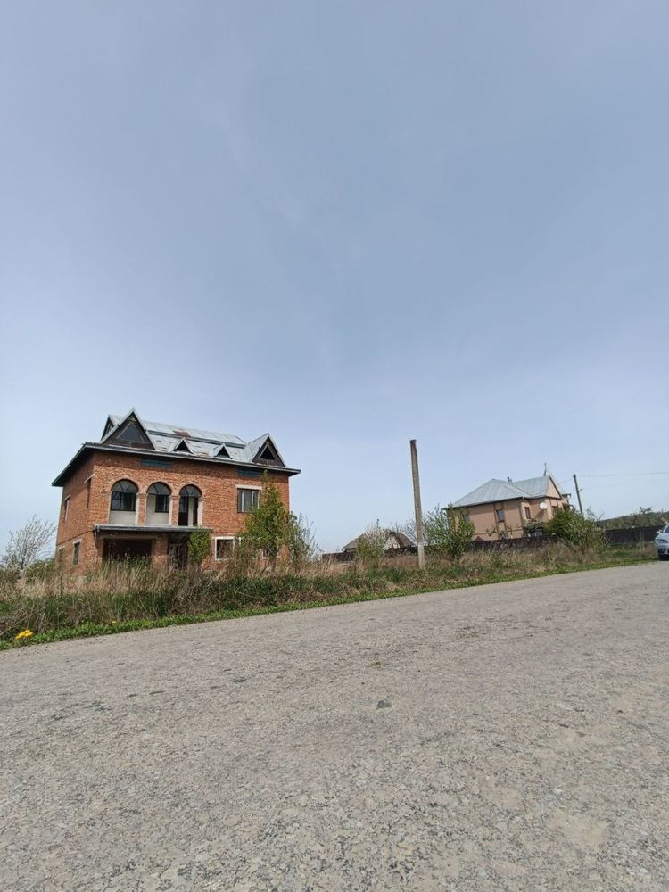Дешево‼️Продам заміський будинок з земельною ділянкою у Пшеничниках