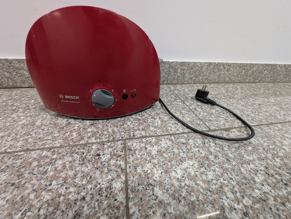 (3 art. na sprzedaż) Mata pod fotel MAD DOG + mikser + toster BOSCH