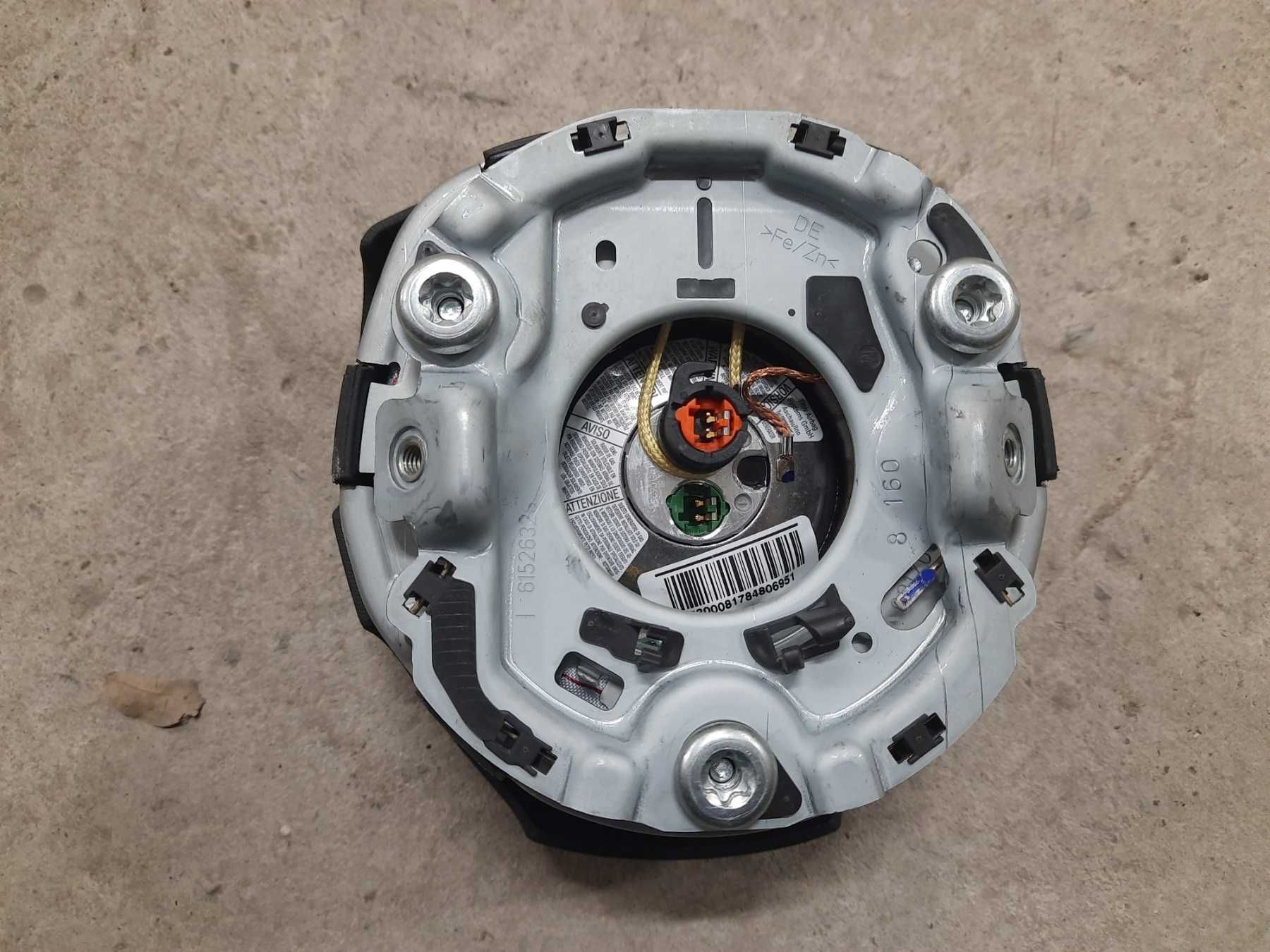 Подушка airbag руля водителя Audi A4 B8 A5 8k0880201 A  6ps