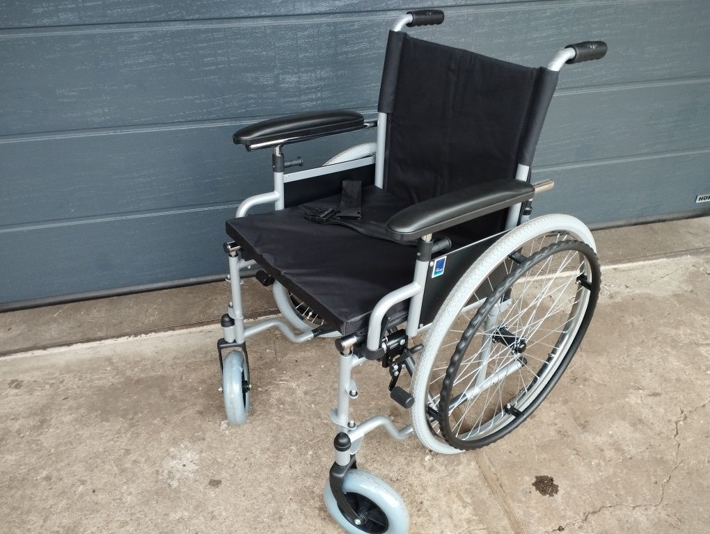 Wózek inwalidzki H011 Trimago