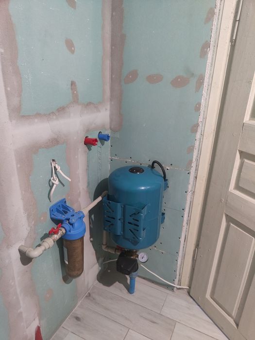 Продаж земельної ділянки з будинком с.Бортятин 50км від Львова.