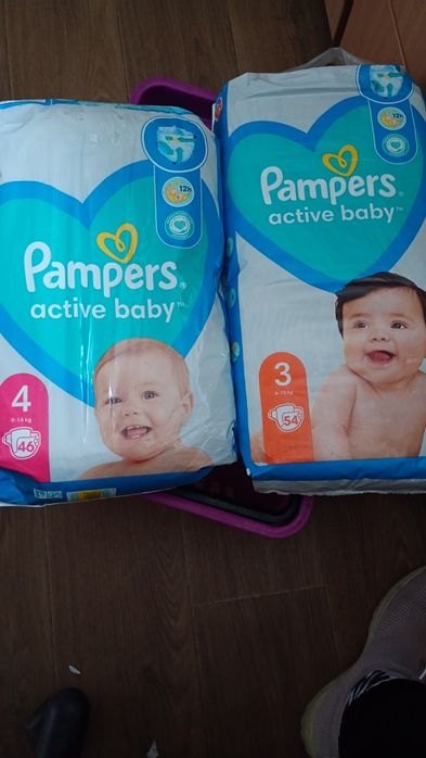 Підгузники Pampers 3-ка і 4-ка
