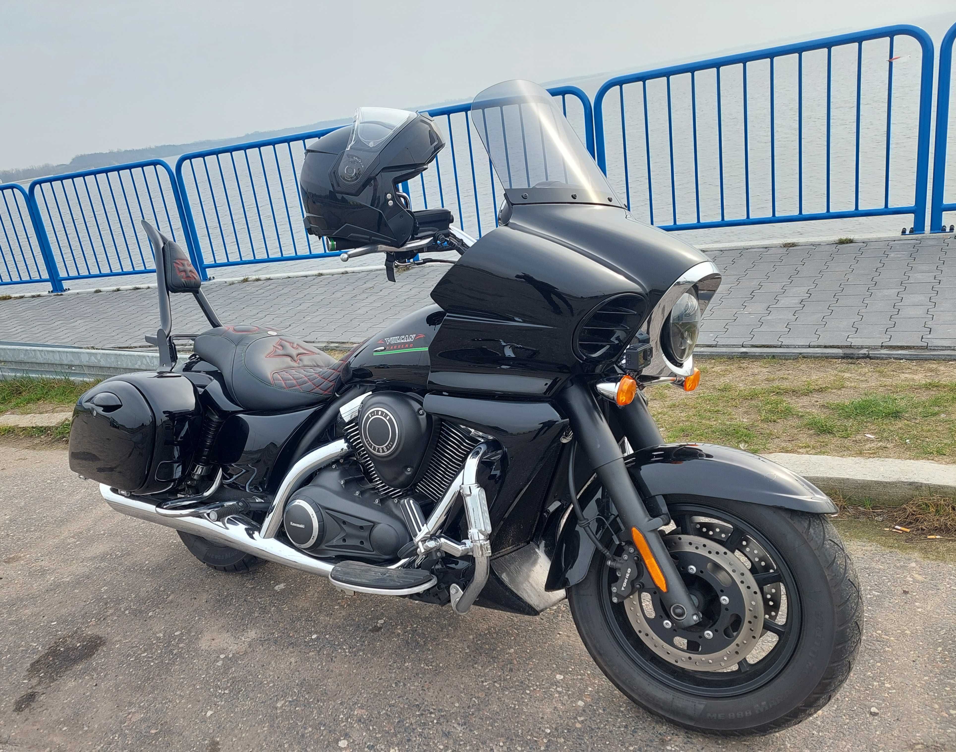 Kawasaki Vulcan Vaquero vn 1700 voyager