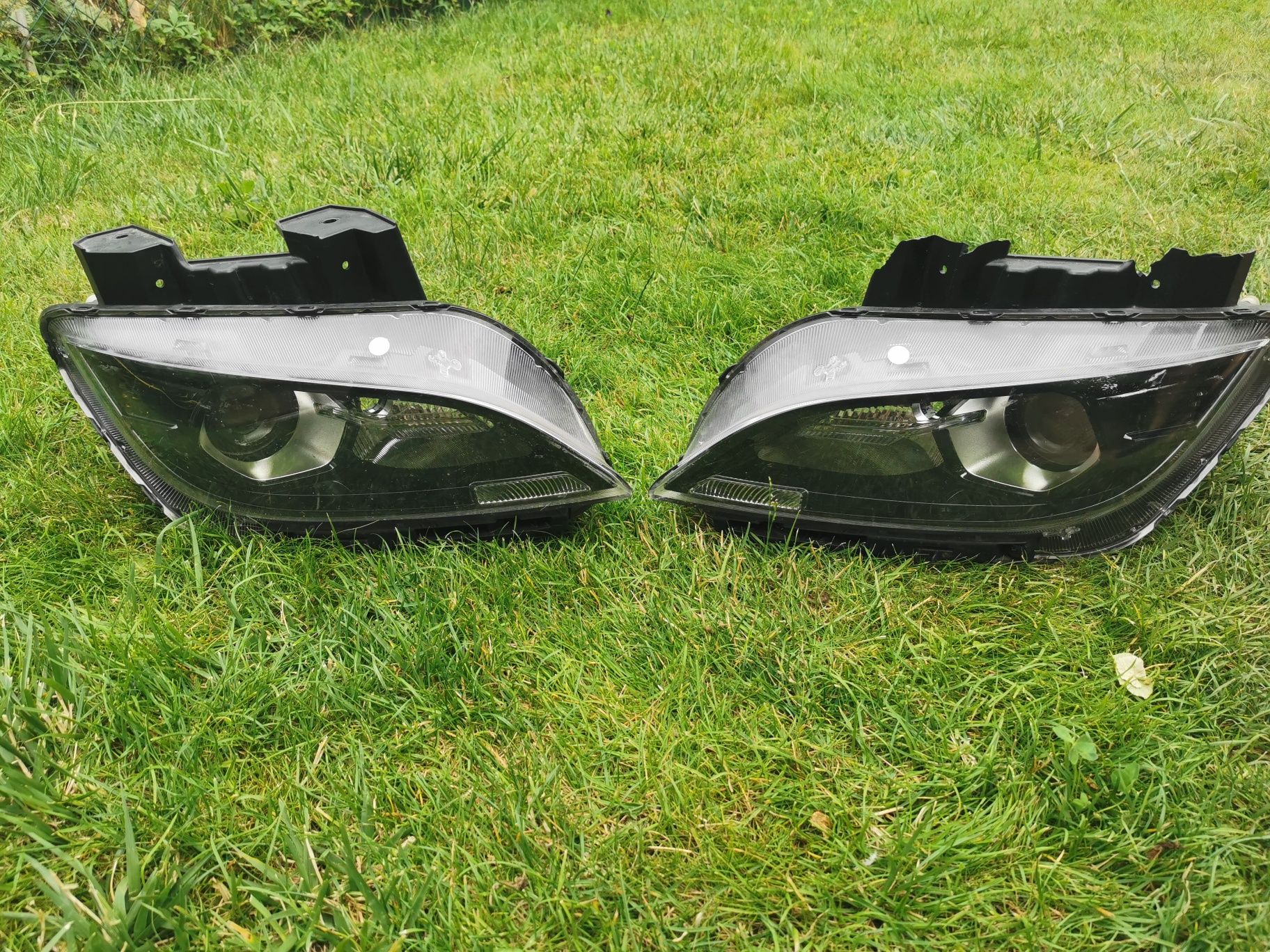 Lampy przednie Hyundai Kona 1,0