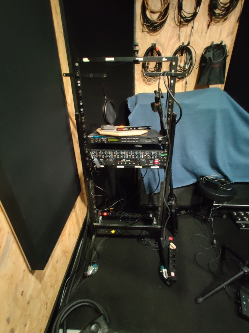 Rack de estúdio com rodas