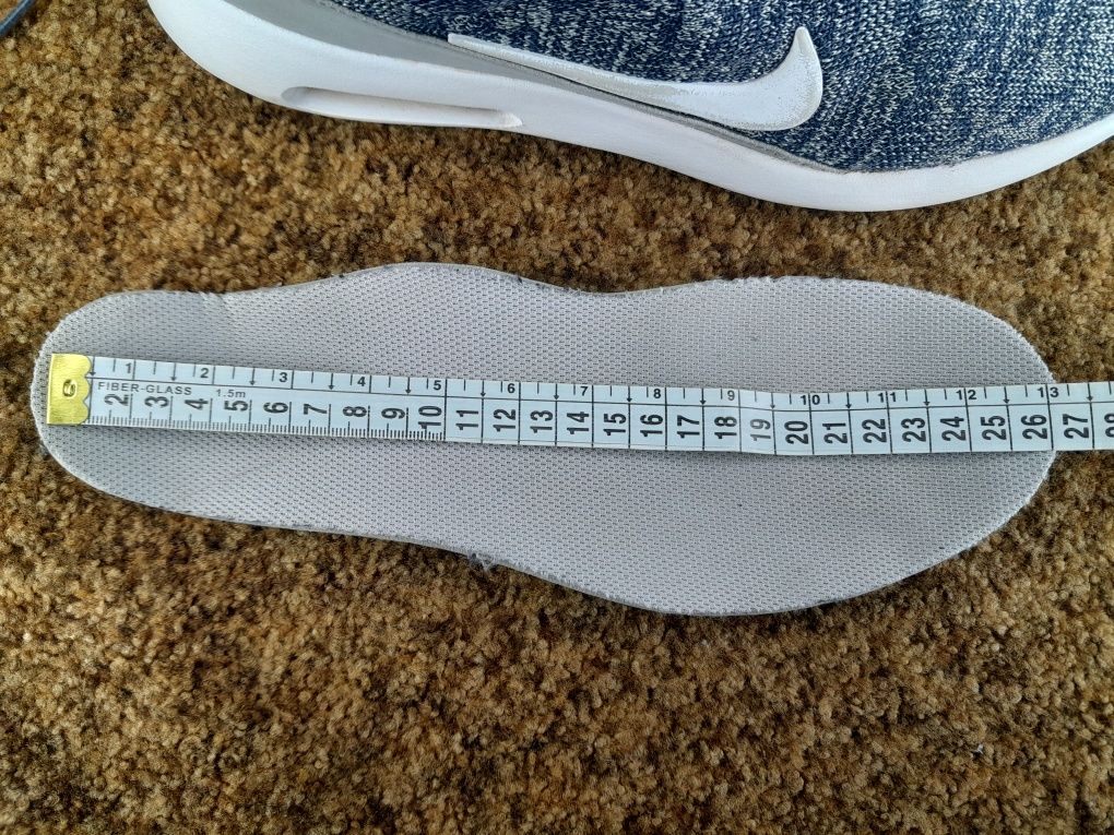 Кросівки оригінал Nike 41 розмір.