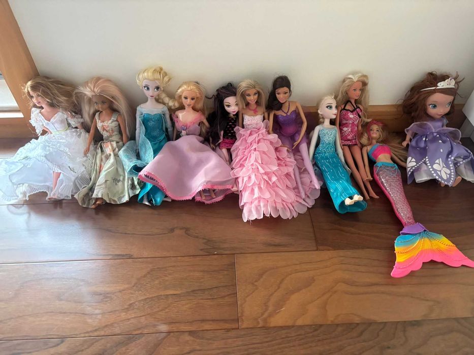 Barbies e acessórios