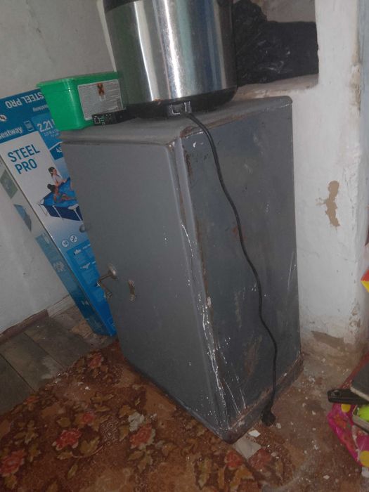 Сейф колишній міцний