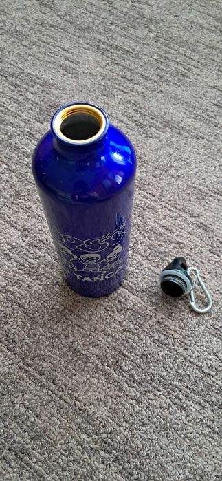 Butelka Bidon metalowy na wodę 500 ml + karabińczyk NOWY
