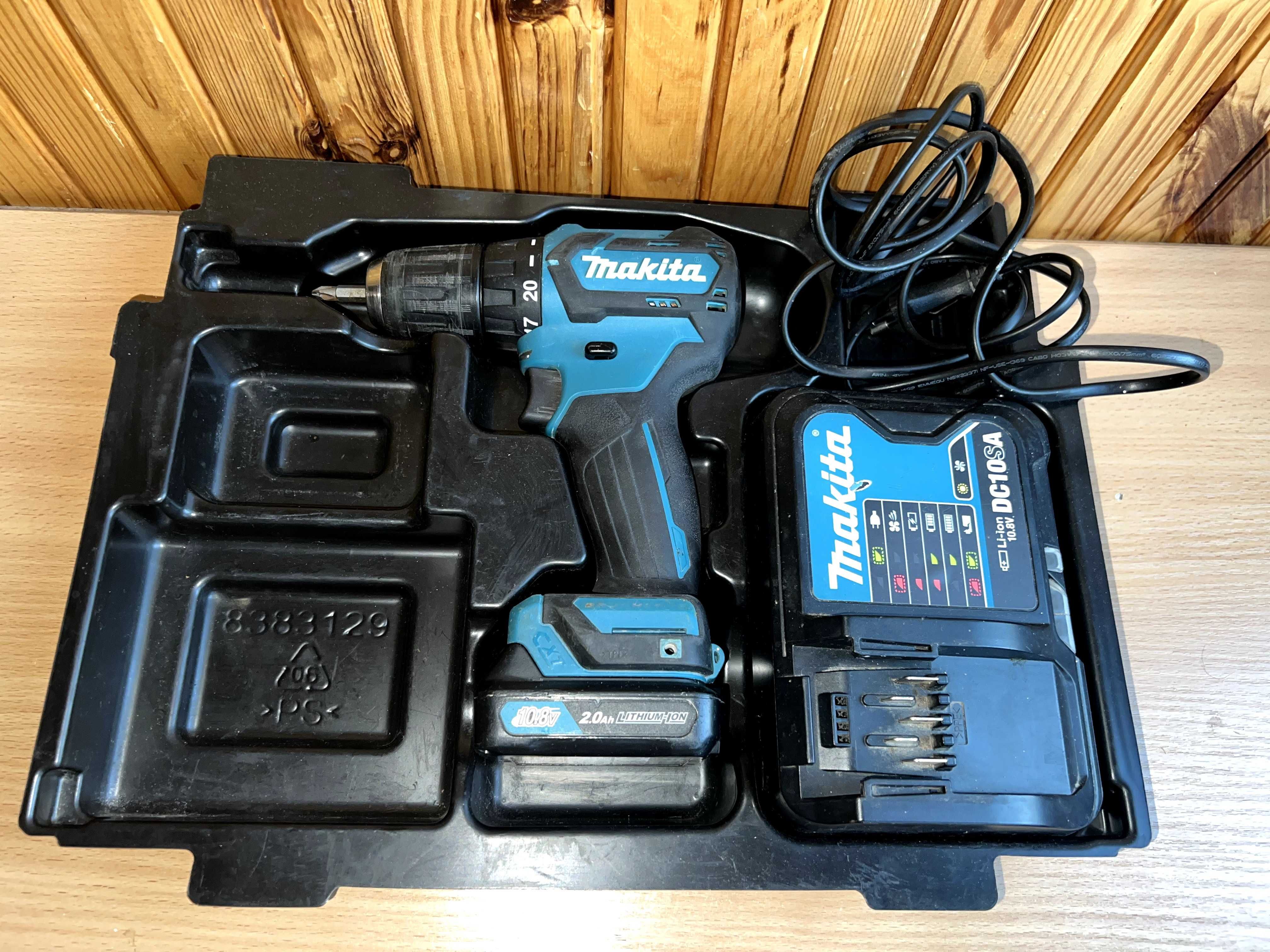 Шурупокрут безщітковий Makita DF332D з акумулятором та зарядним