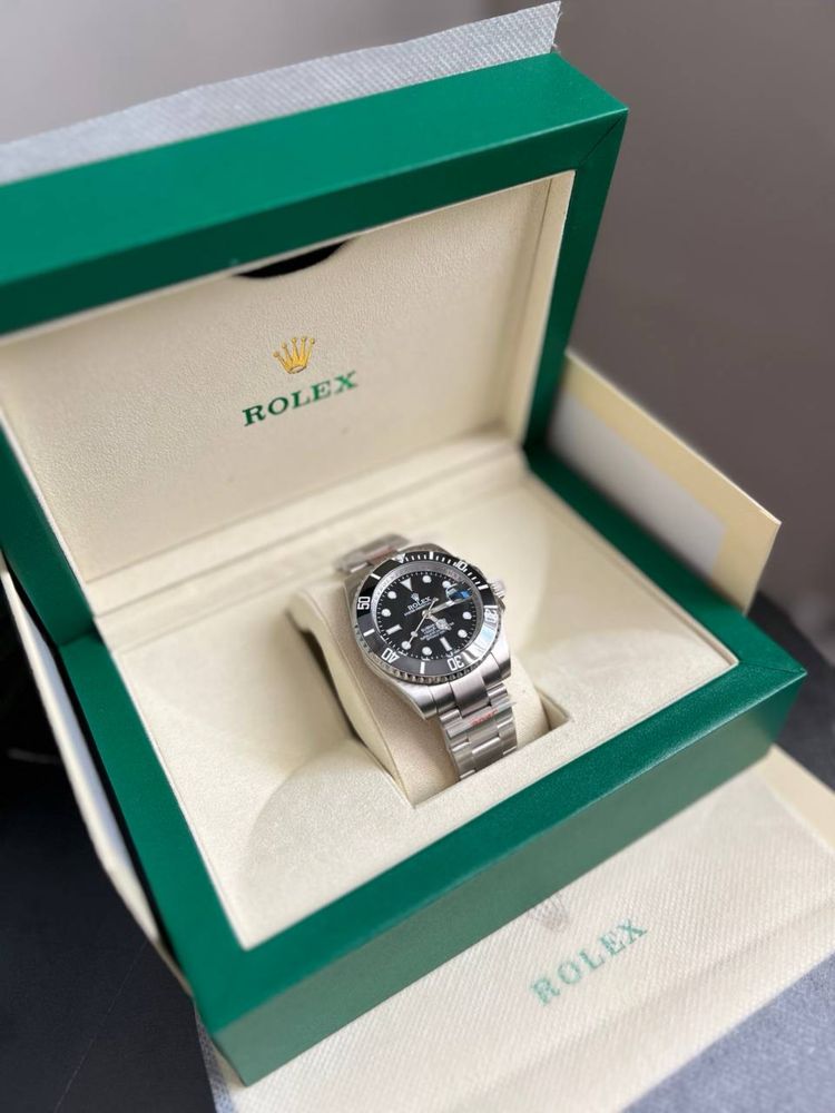 : Rolex Submariner Date Black