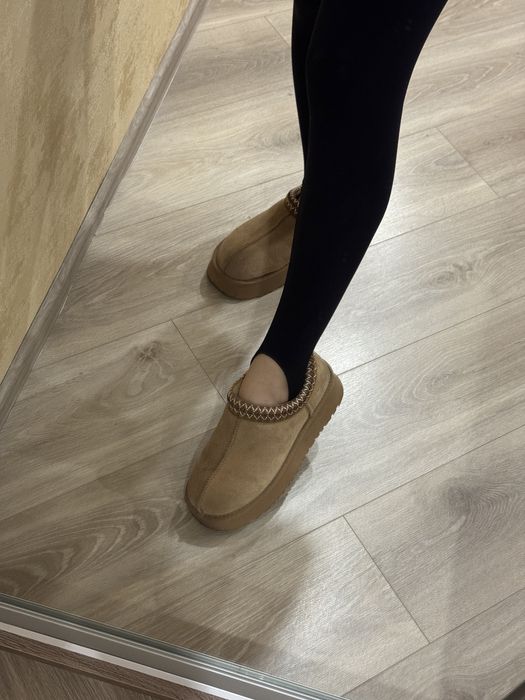 Жіночі уги від бренду Vitto rossi