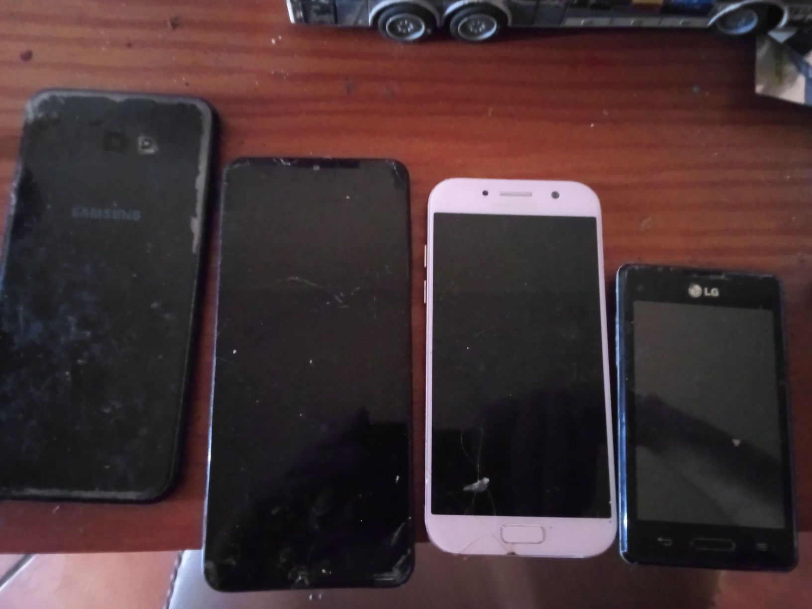 4  Telemóveis samsung