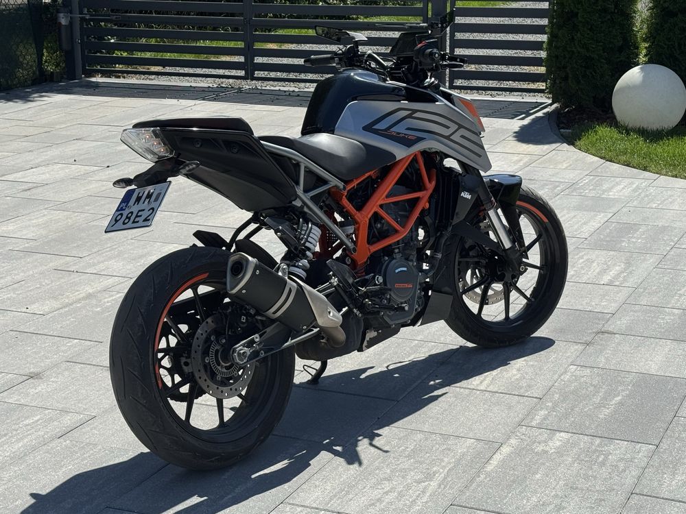 KTM Duke 125 rok 2021