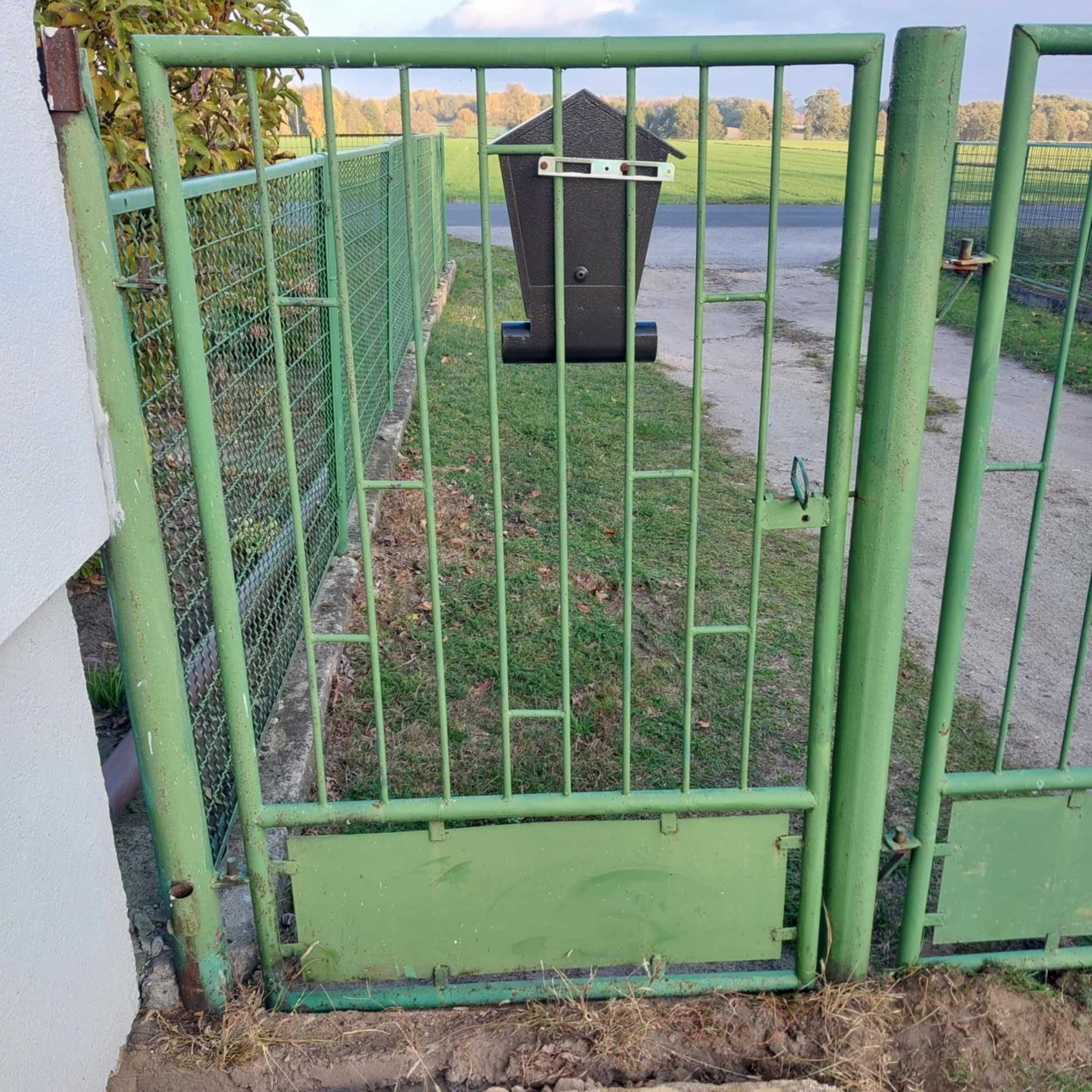Brama wjazdowa 4m + furtka 1m ze słupkami