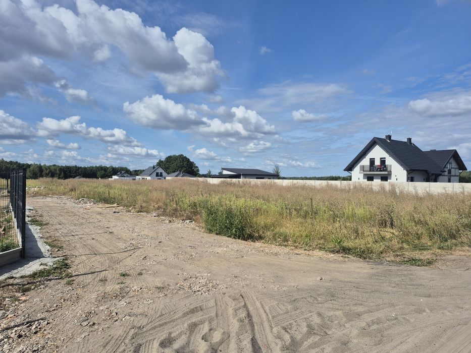 Działka  1000m2 z wydanymi warunkami zabudowy