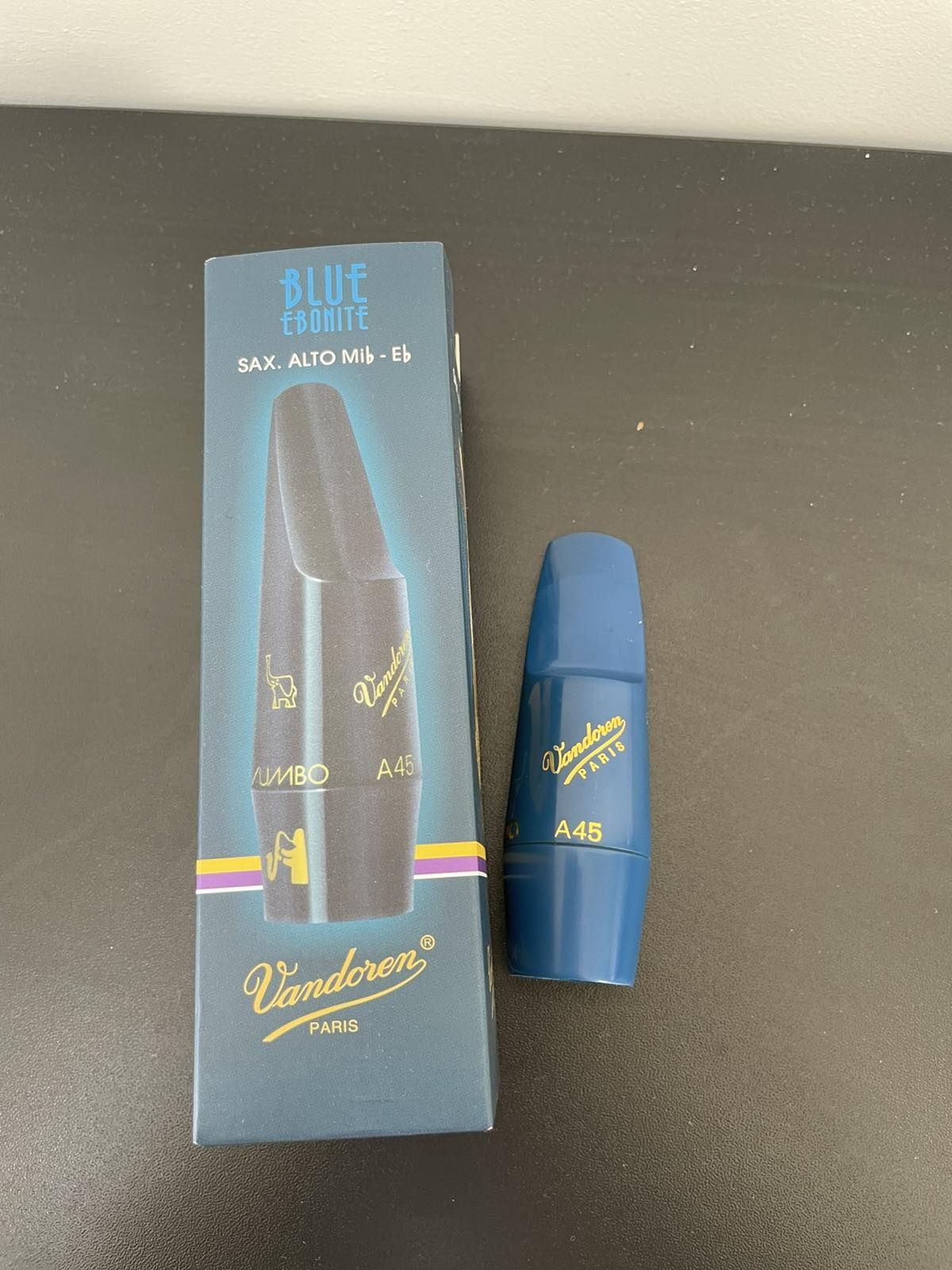 Мундштук для альт-саксофона Vandoren Jumbo Java A45 Blue Ebonite