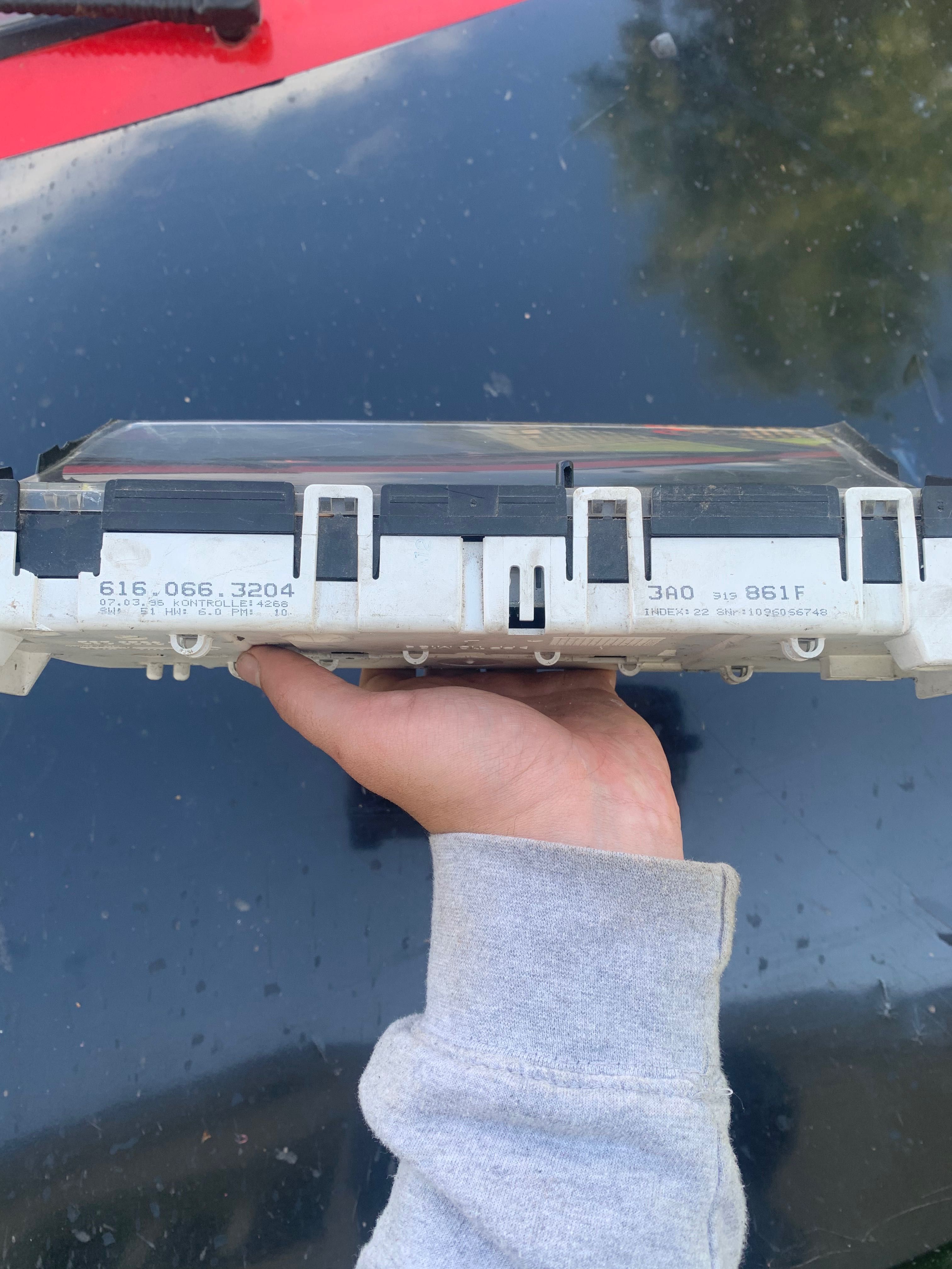 Приборна панель Volkswagen b4