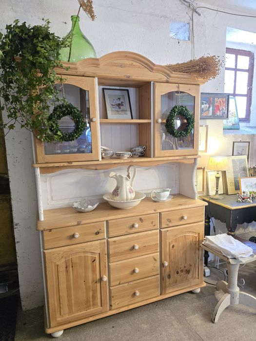 Szafa sosnowa  bieliźniarka