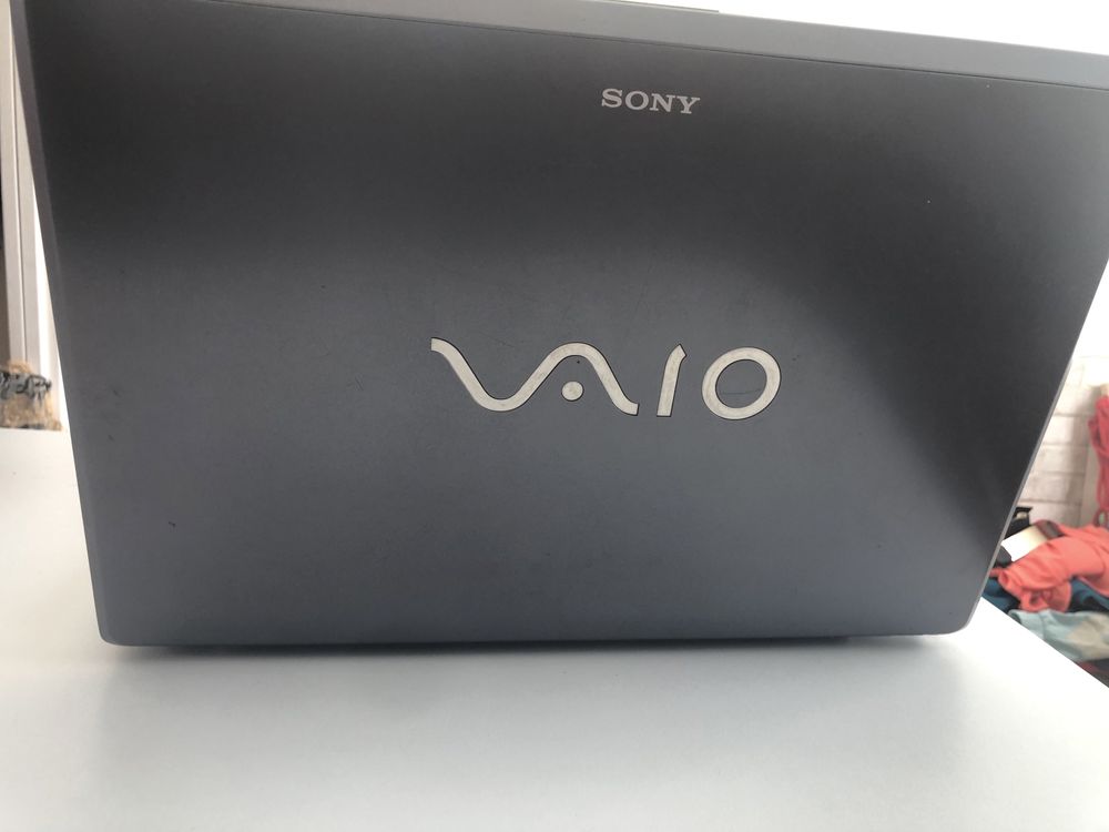 Sony Vaio VGN-FW11E 16,4” 16:9 laptop