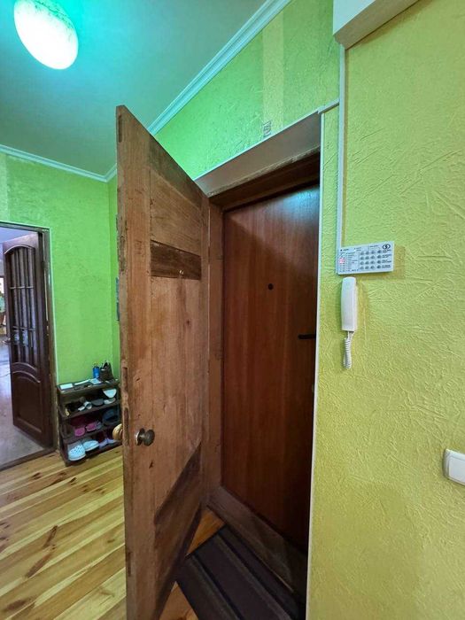 Продам 2 к квартиру біля моря