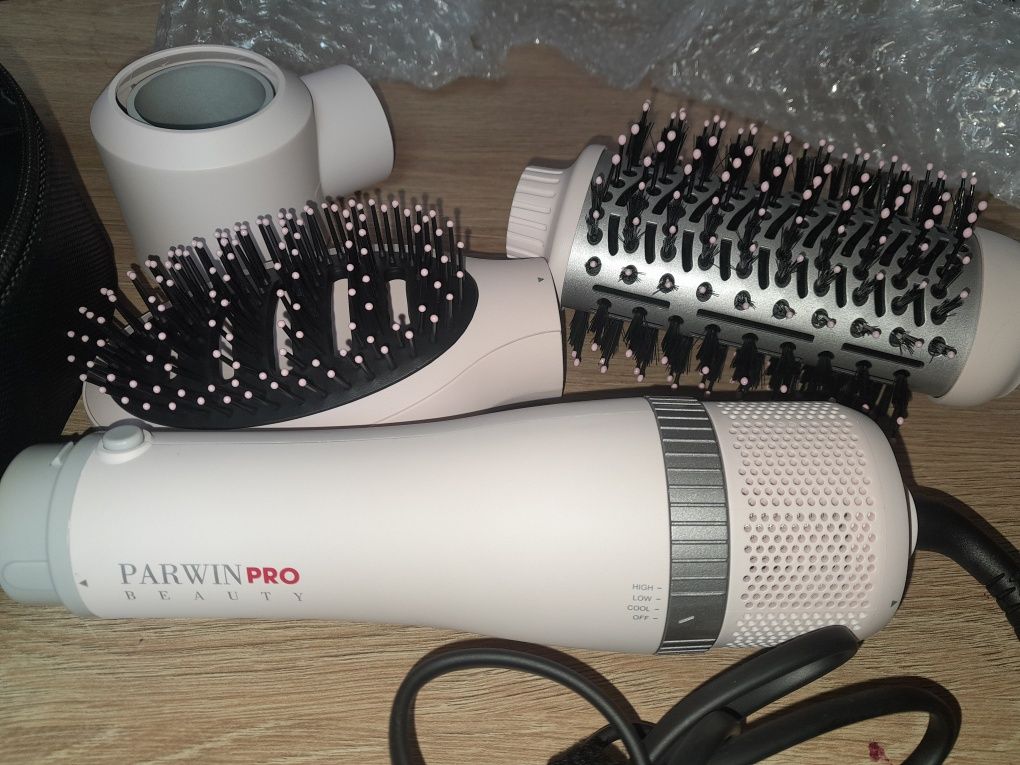 Zestaw do stylizacji włosów parwin pro beauty 4 w 1  1000w ab0319-4p