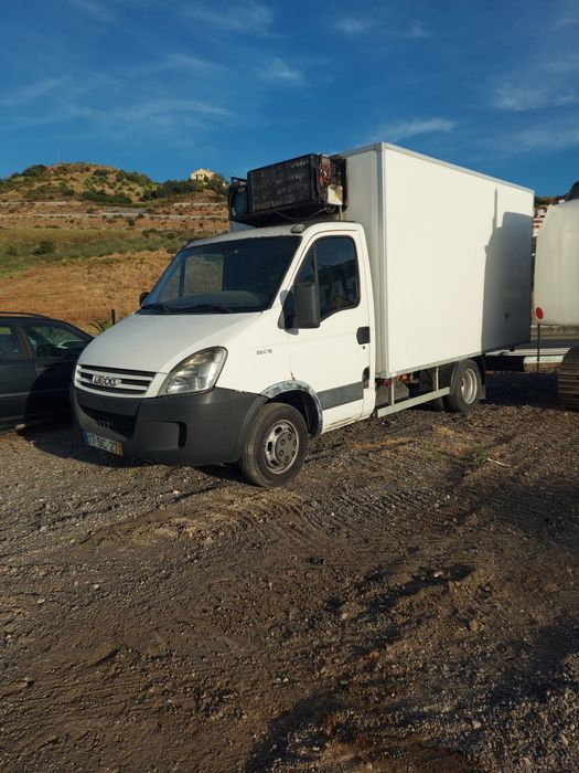 Iveco 35-13 Ligeira cx fechada