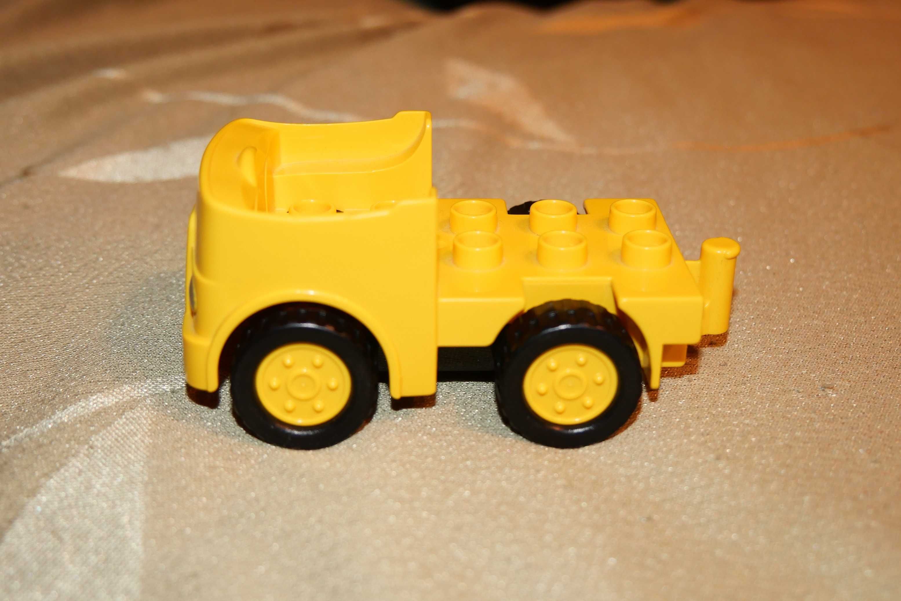Lego Duplo ciężarówka tir laweta auto żółte z zestawu 95462 unikat