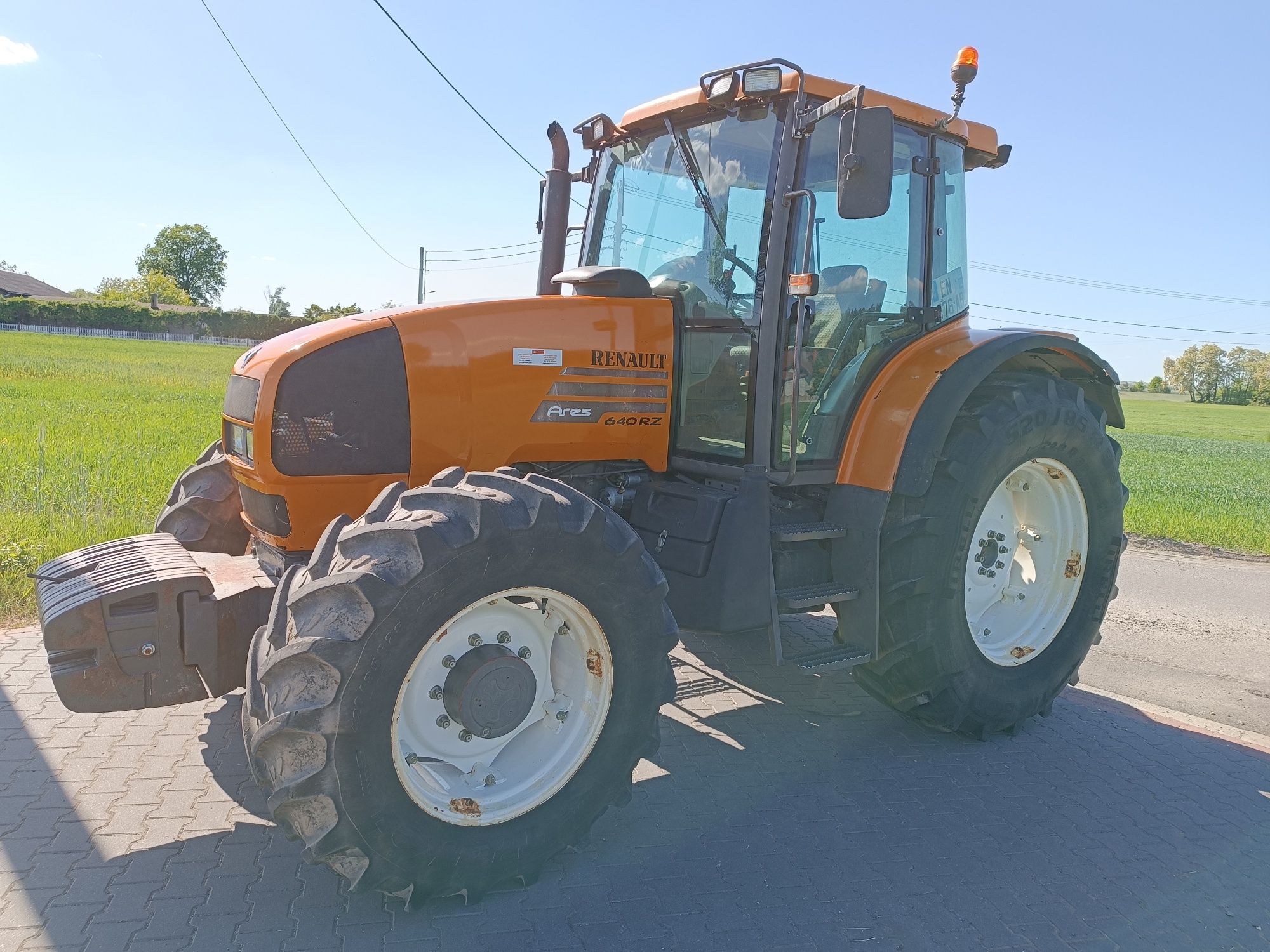 Ciągnik Renault Ares 640rz amortyzowana kabina ( Ursus, zetor)