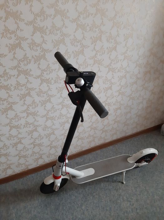 Електросамокат Xiaomi Mijia m365