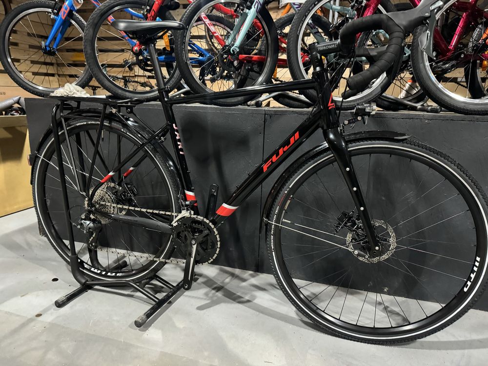 Rower Gravel 28 Fuji Jari 2.1 LTD rama 55,5 cm Raty 0 %