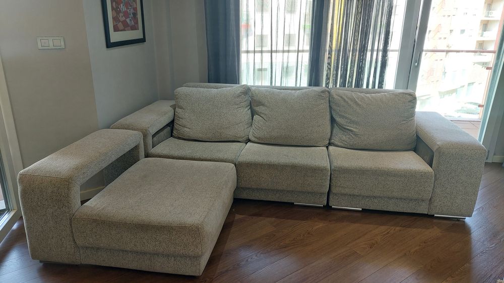 Sofá 3 lugares com chaise longe modular - conforto e estilo